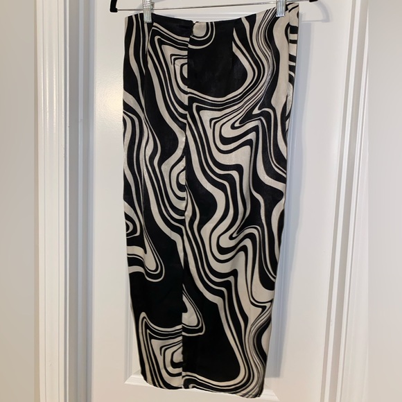 Forever 21 Black/White Marble Midi Skirt with Split Tie in Size Large - Picture 3 of 5